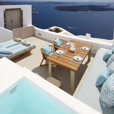 빌라 Wonderful Santorini | Caldera View Cave House | 2 Bedrooms | Private Terrace With Hot Tub And Outdoor Dining Area | Panoramic Sea Views | 이메로비글리